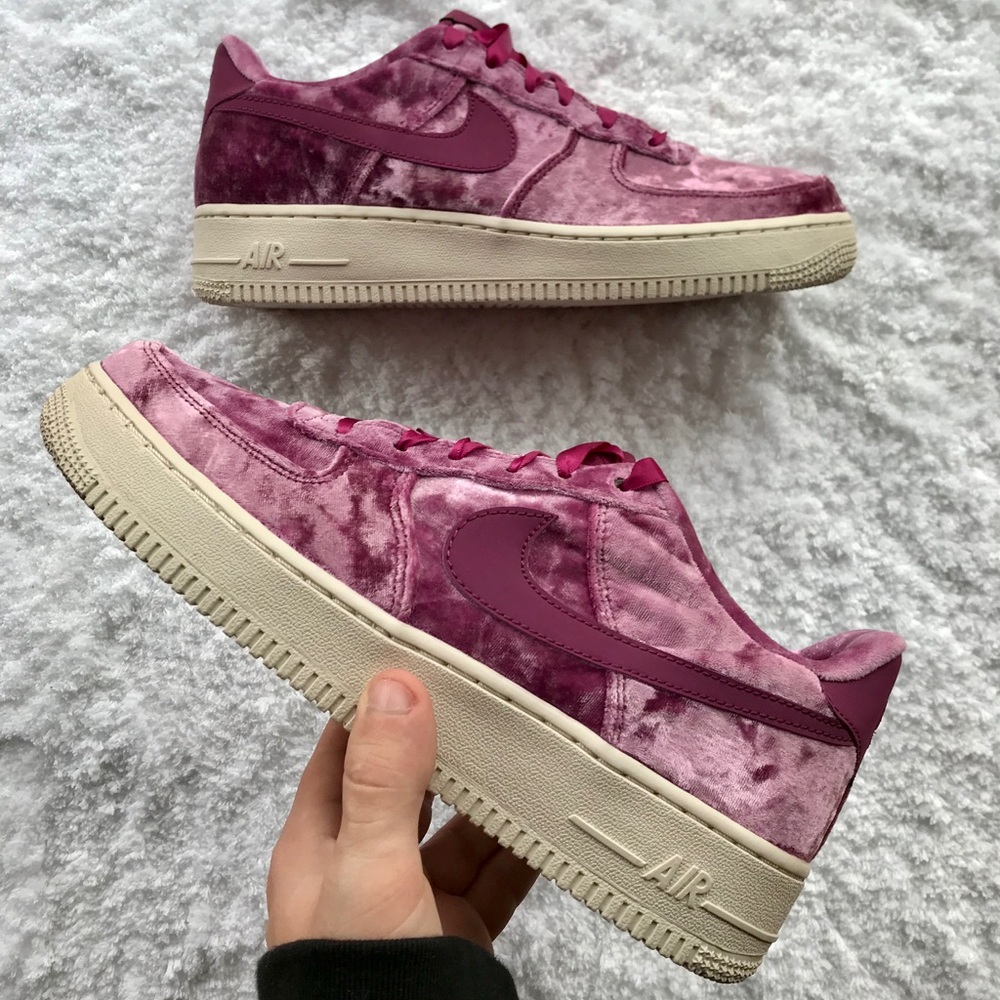 NEW Nike Air Force 1 LV8 GS - **Various Sizes**